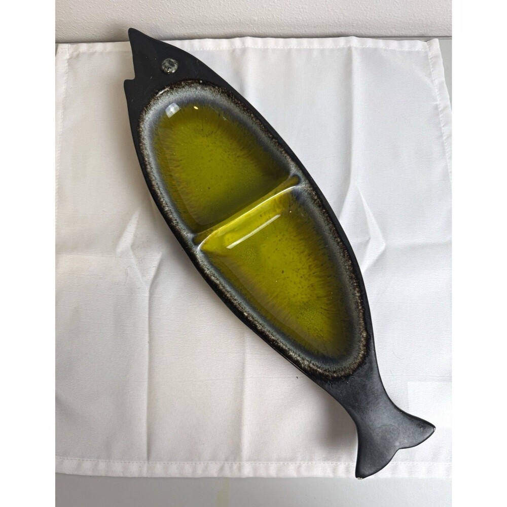 Vintage Ceramic Fish Shaped Divided Serving Dish Tray Avocado Green Black Retro